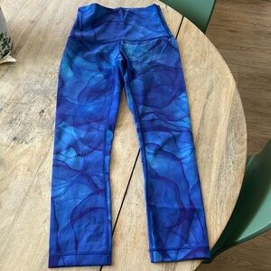 Lululemon Run It Out Tight Leggings, size 2